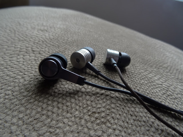 Xiaomi piston earphones review sales